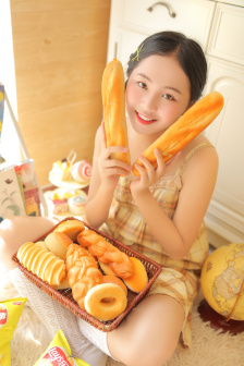 李程彬